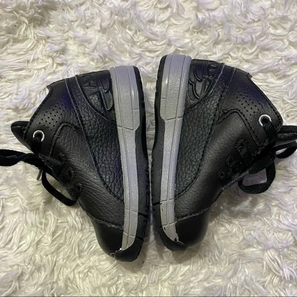 Jordan Ol'School Low Black/Metallic Silver-Black Sneakers Size 5C